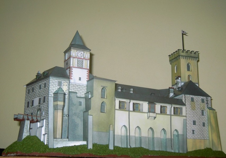 STÁTNÍ HRAD ROŽMBERK (Plnďż˝ velikost v novďż˝m oknďż˝) STÁTNÍ HRAD ROŽMBERK