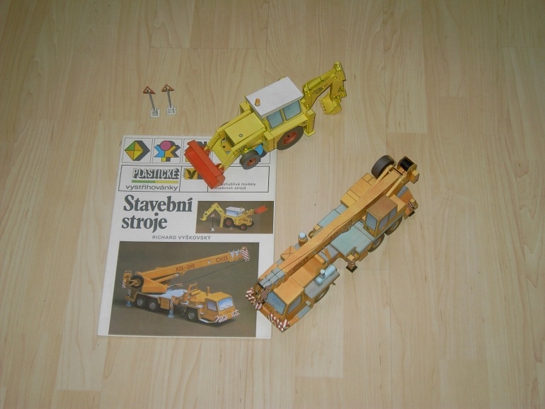 STAVEBNÍ STROJ JCB C 3 (Plnďż˝ velikost v novďż˝m oknďż˝) STAVEBNÍ STROJ JCB C 3