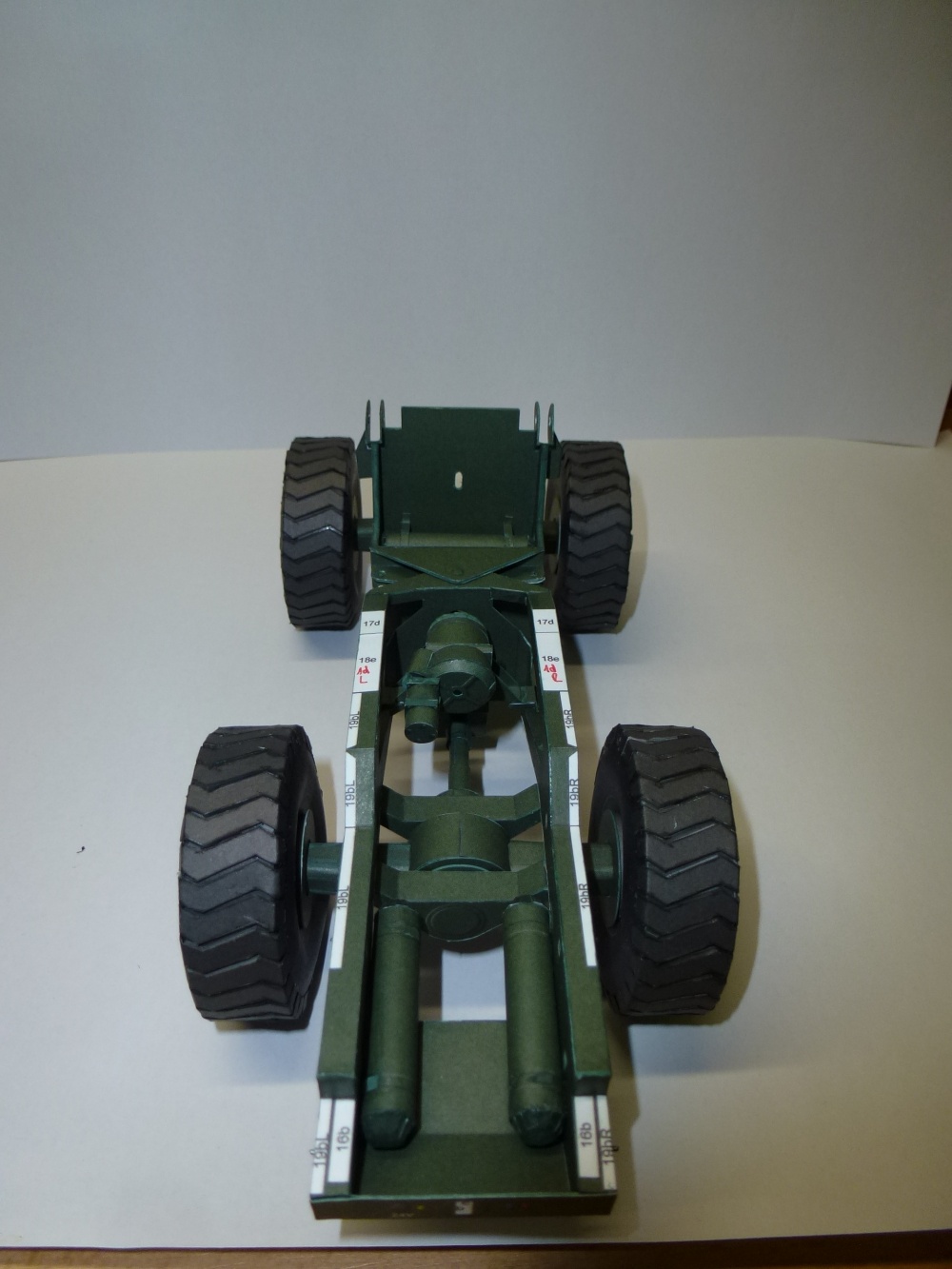 Stavostroj KNA-251 (Plná velikost v novém okně) Stavostroj KNA-251