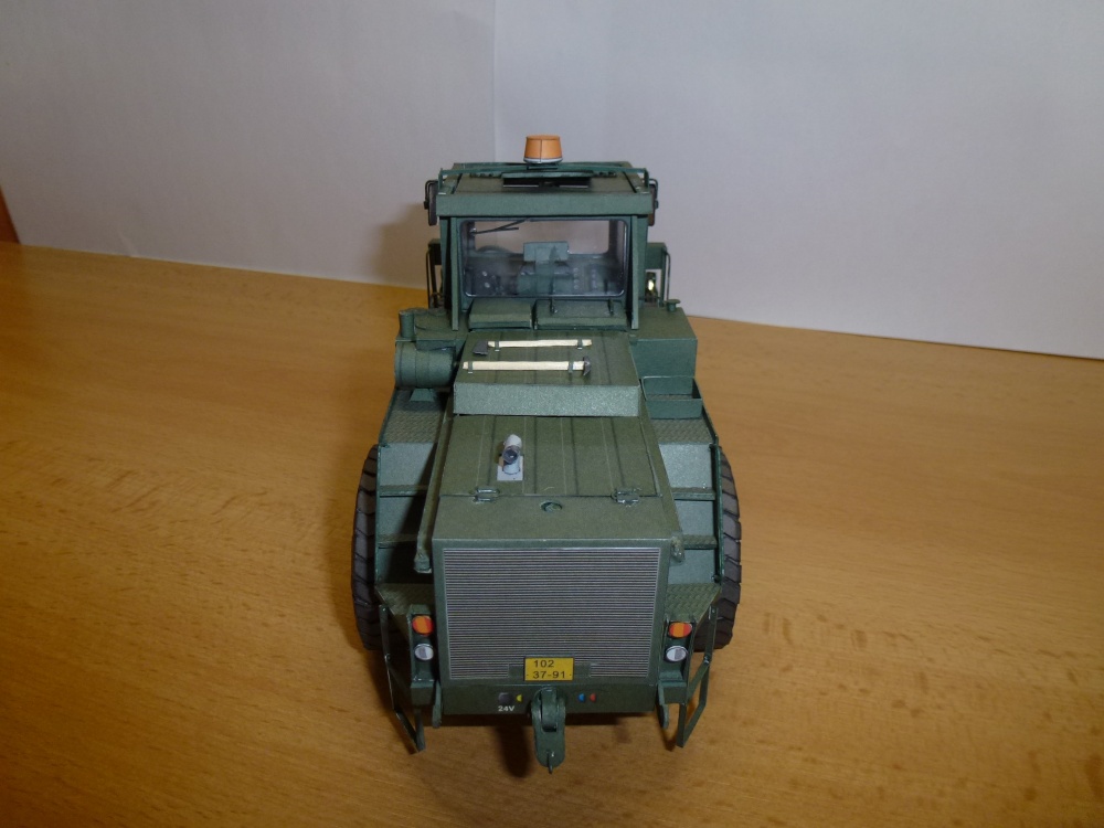 Stavostroj KNA-251 (Plná velikost v novém okně) Stavostroj KNA-251