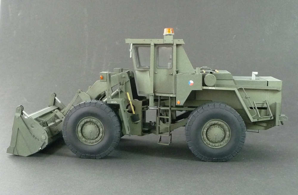Stavostroj KNA-251 (Plná velikost v novém okně) Stavostroj KNA-251