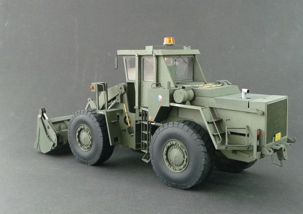 Stavostroj KNA-251 (Plná velikost v novém okně) Stavostroj KNA-251