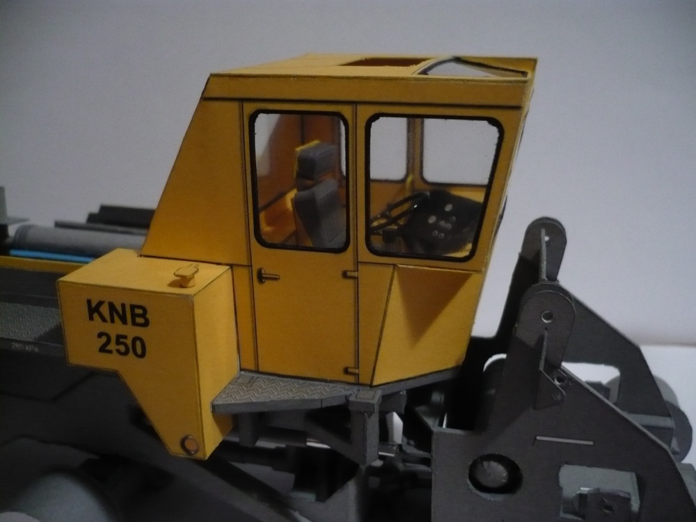 Stavostroj KNB - 250 (Plná velikost v novém okně) Stavostroj KNB - 250