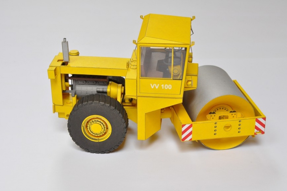 Stavostroj VV100 (Plná velikost v novém okně) Stavostroj VV100