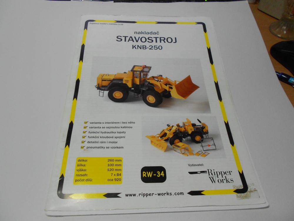 Stavostroj KNB-250 (Plná velikost v novém okně) Stavostroj KNB-250