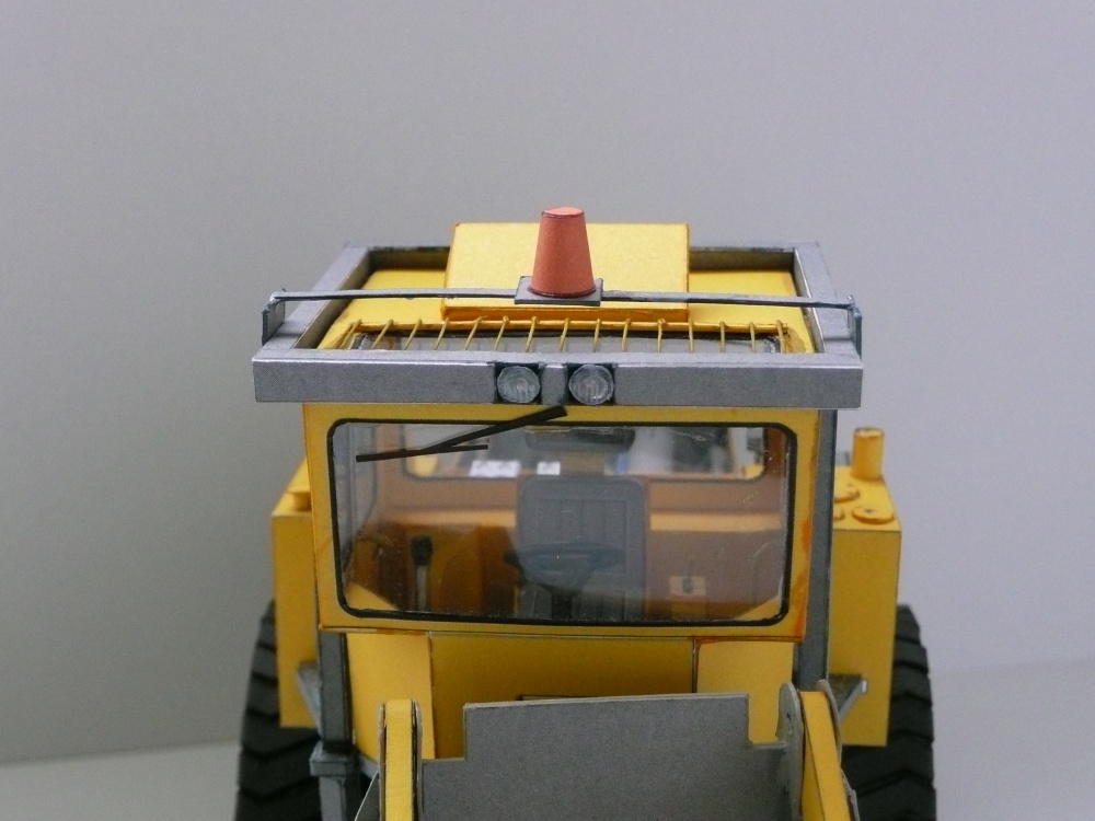 271563