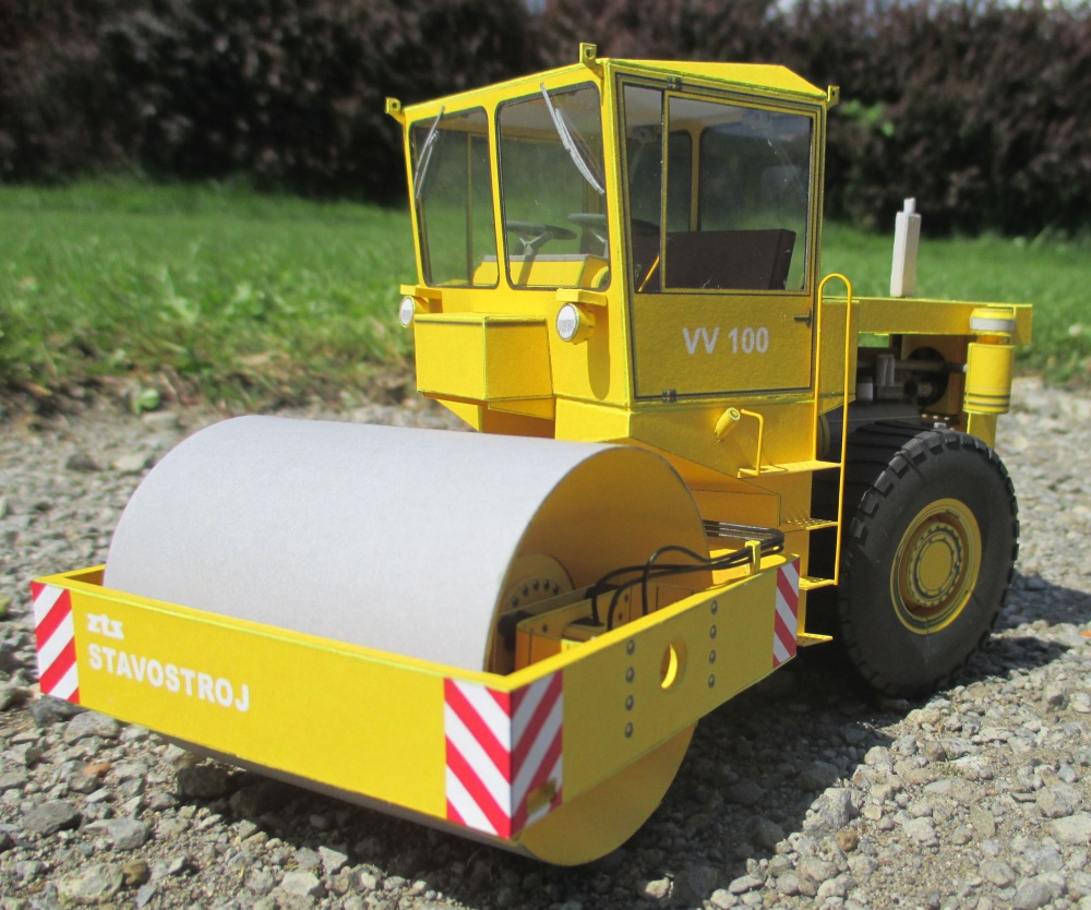 Stavostroj VV100 (Plná velikost v novém okně) Stavostroj VV100