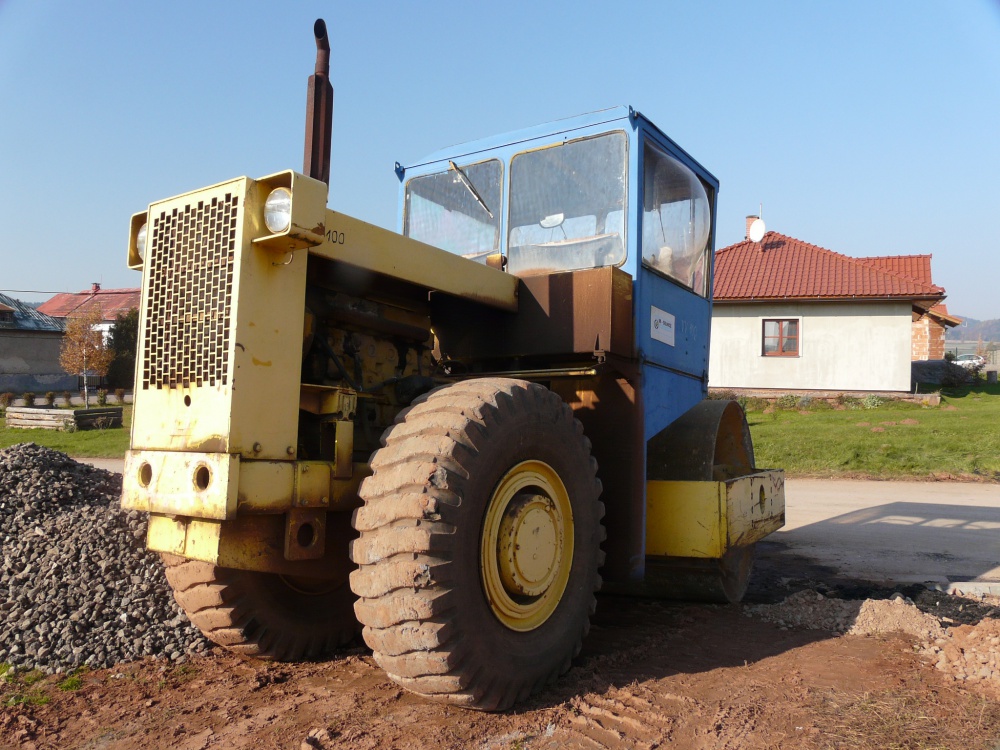 stavostroj VV 100 (Plná velikost v novém okně) stavostroj VV 100