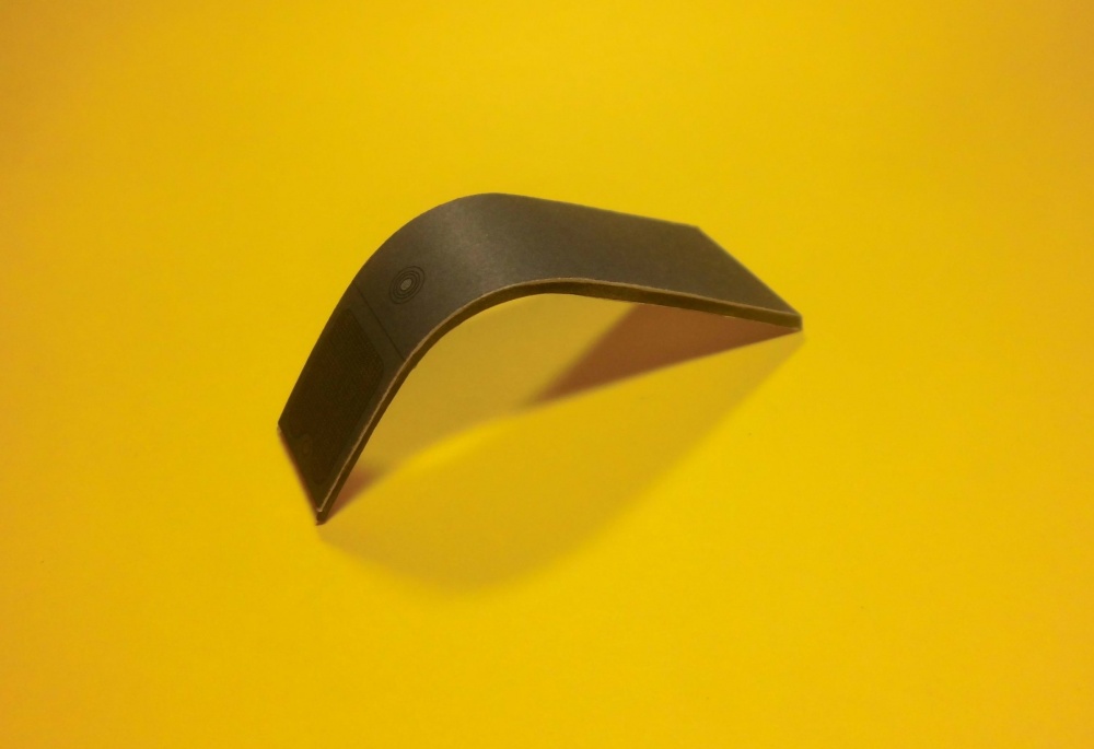 232643