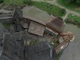 St�edov�k� hrad s podhrad�m 1:160
