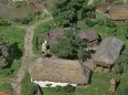 St�edov�k� hrad s podhrad�m 1:160
