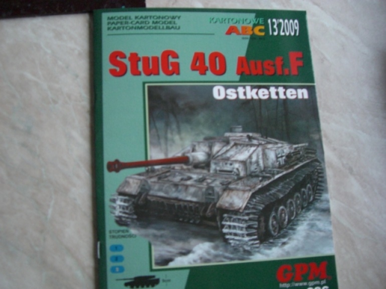 StuG 40 Ausf.F ostketten (Plná velikost v novém okně) StuG 40 Ausf.F ostketten