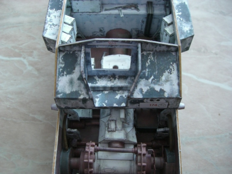 StuG 40 Ausf.F ostketten (Plná velikost v novém okně) StuG 40 Ausf.F ostketten