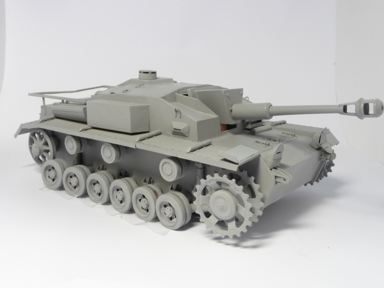 77058