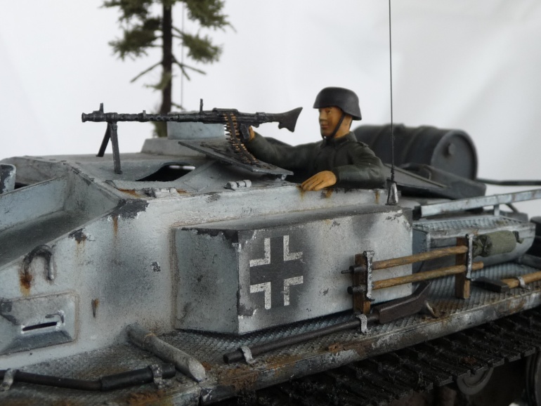 82315