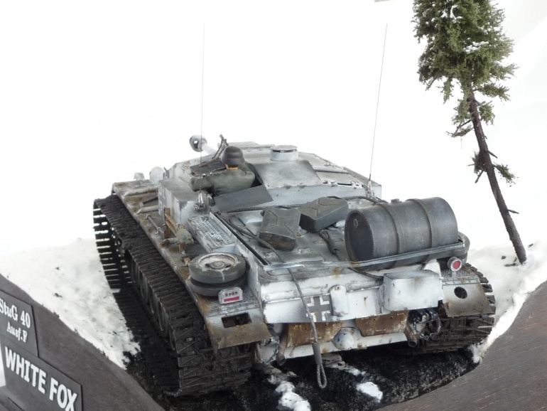 StuG 40 Ausf.F Winterketten (Plná velikost v novém okně) StuG 40 Ausf.F Winterketten