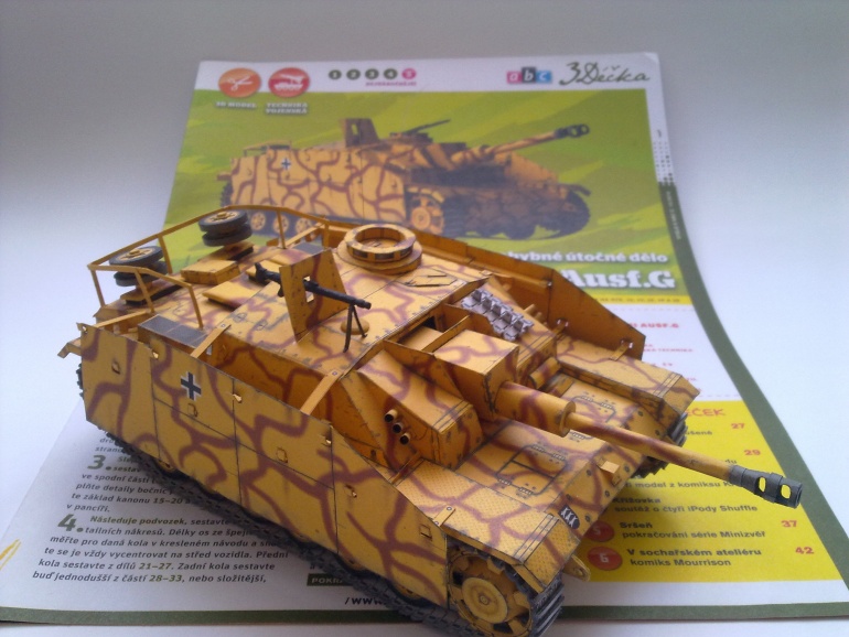 Stug lll Ausf.G (Plná velikost v novém okně) Stug lll Ausf.G