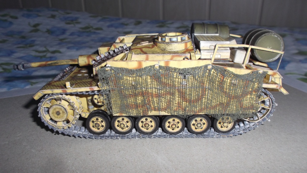 StuG III,StuH 42 (Plná velikost v novém okně) StuG III,StuH 42