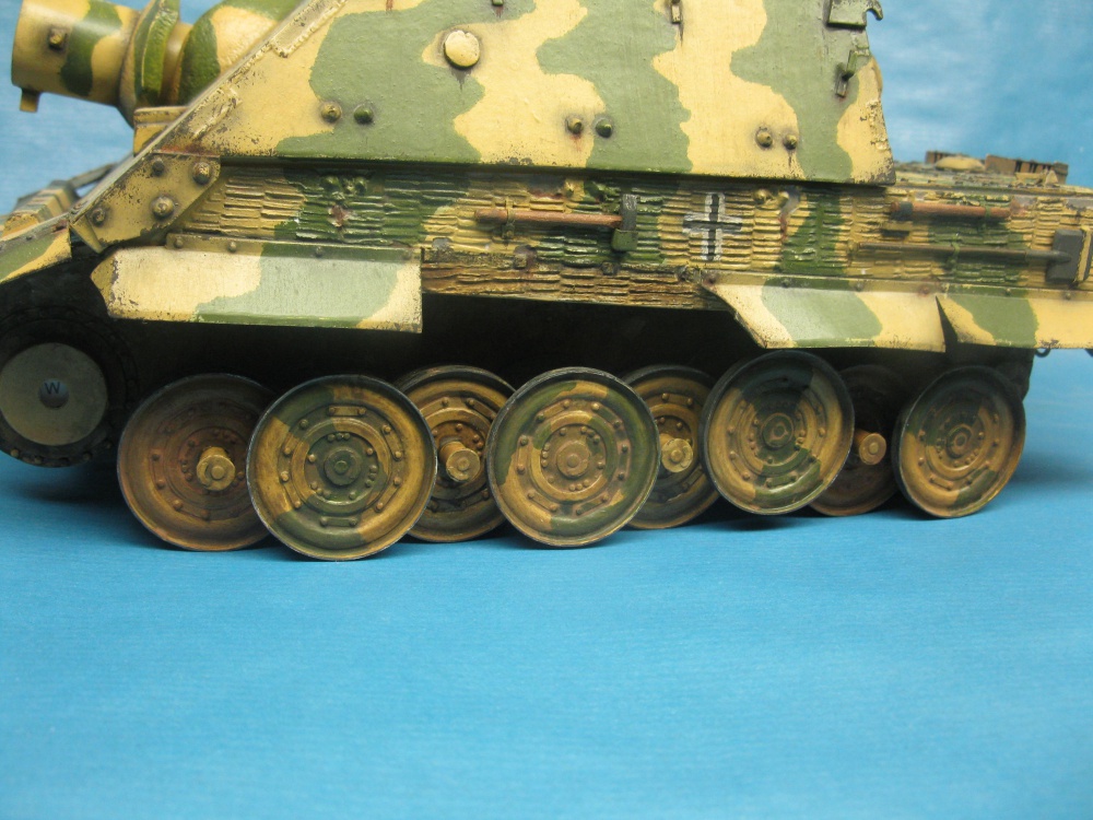 Sturmtiger / Answer + scratch/ 1:25 Kovář (Plná velikost v novém okně) Sturmtiger / Answer + scratch/ 1:25 Kovář