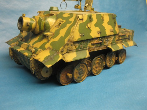 Sturmtiger / Answer + scratch/ 1:25 Kovář Sturmtiger / Answer + scratch/ 1:25 Kovář