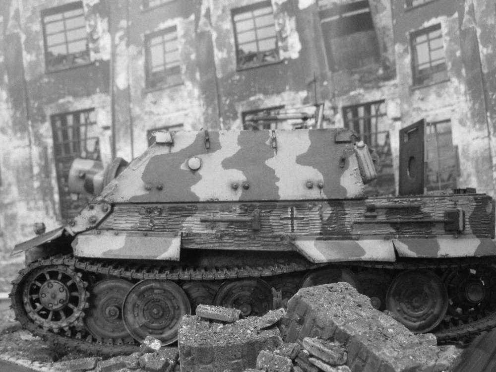 Sturmtiger / Answer + scratch/ 1:25 Kovář (Plná velikost v novém okně) Sturmtiger / Answer + scratch/ 1:25 Kovář