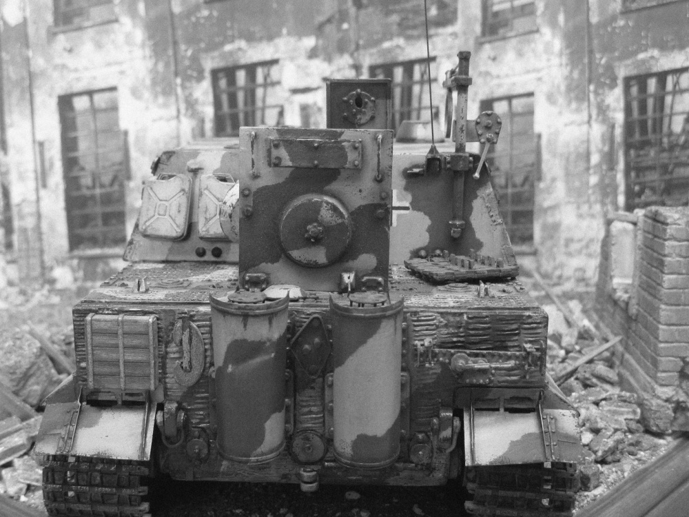 Sturmtiger / Answer + scratch/ 1:25 Kovář (Plná velikost v novém okně) Sturmtiger / Answer + scratch/ 1:25 Kovář