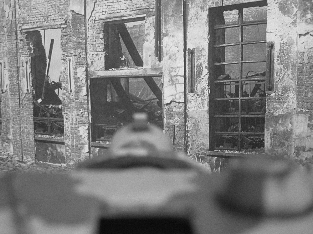 Sturmtiger / Answer + scratch/ 1:25 Kovář (Plnďż˝ velikost v novďż˝m oknďż˝) Sturmtiger / Answer + scratch/ 1:25 Kovář