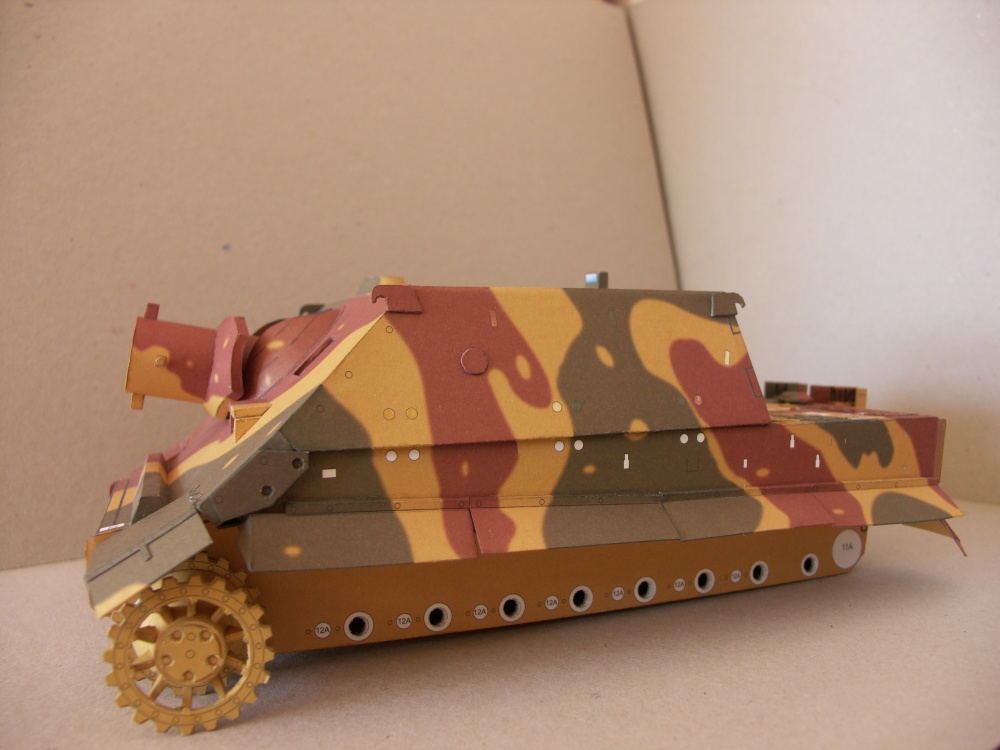 Sturmtiger (Plná velikost v novém okně) Sturmtiger