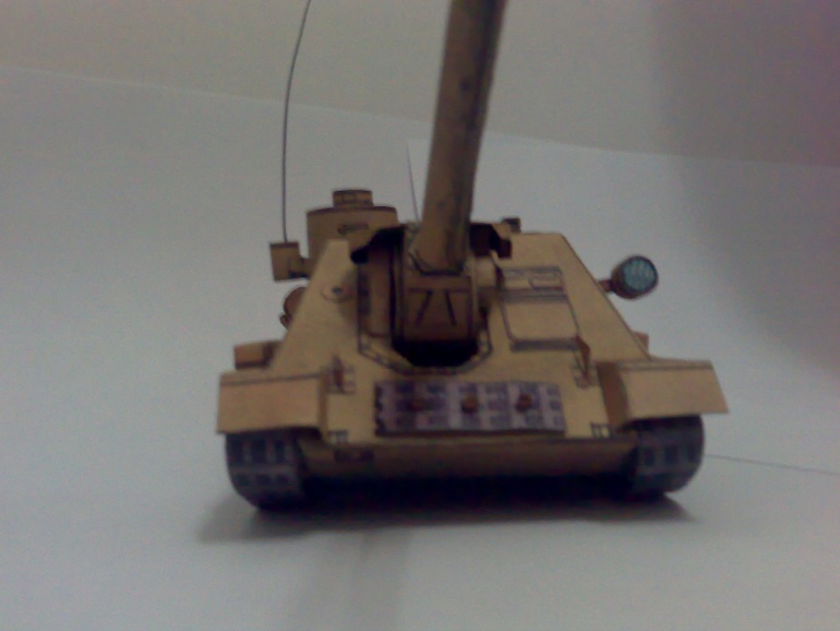 SU-100 (Plná velikost v novém okně) SU-100