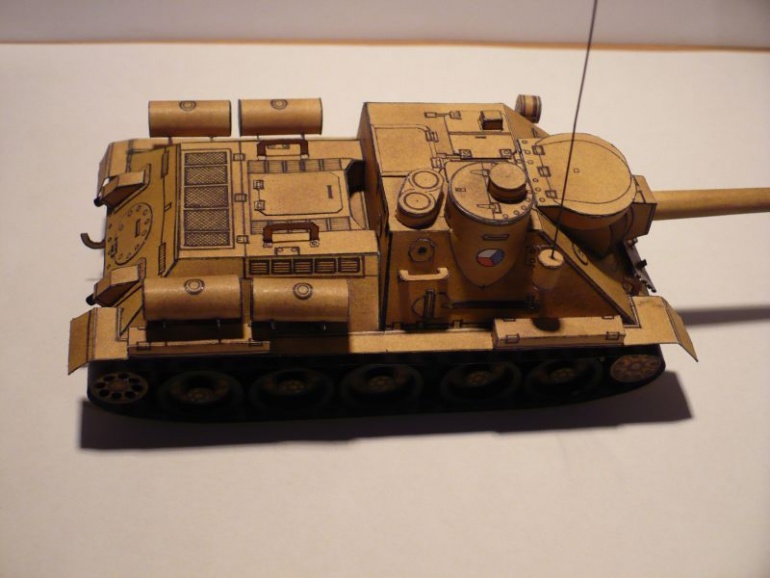 SU 100
