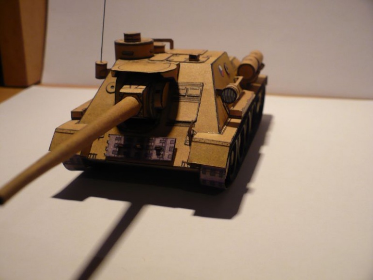 SU 100