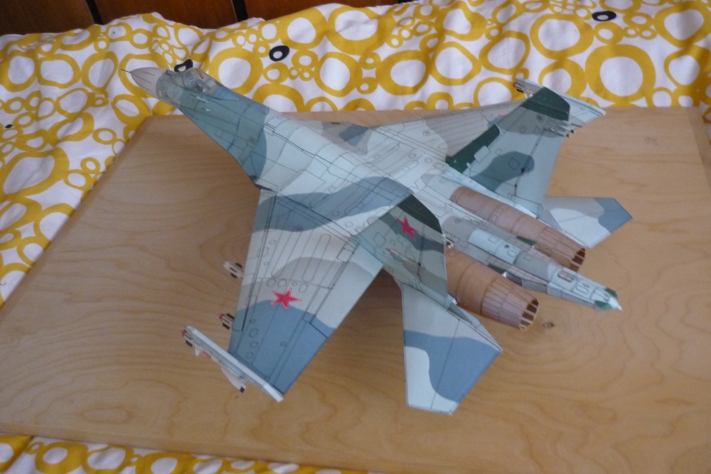 SU-27 (Pln� velikost v nov�m okn�) SU-27