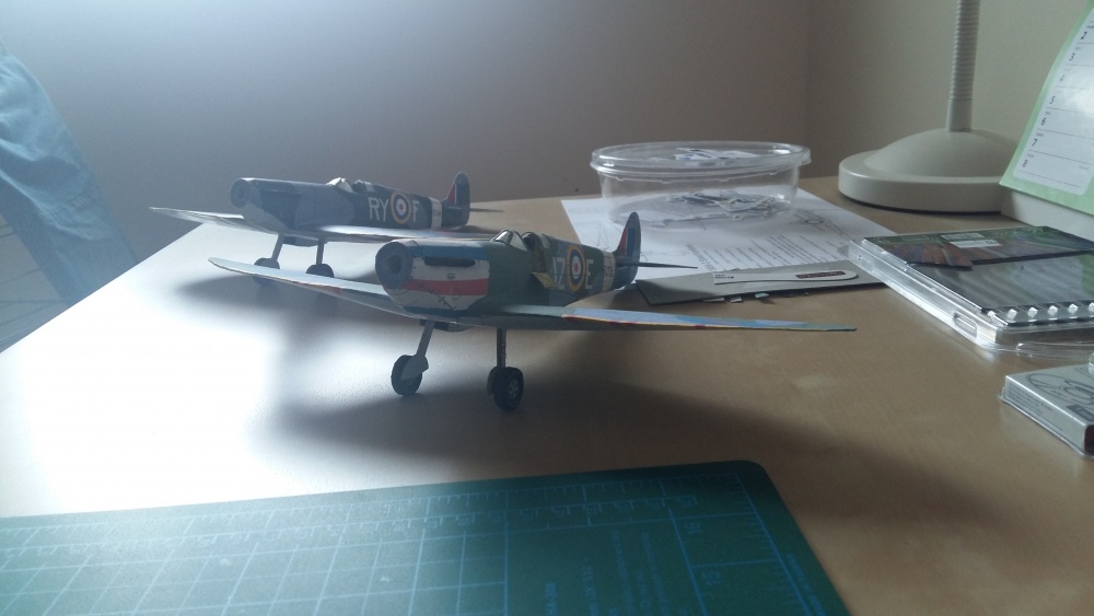 Supermarine Spitfire (Plná velikost v novém okně) Supermarine Spitfire