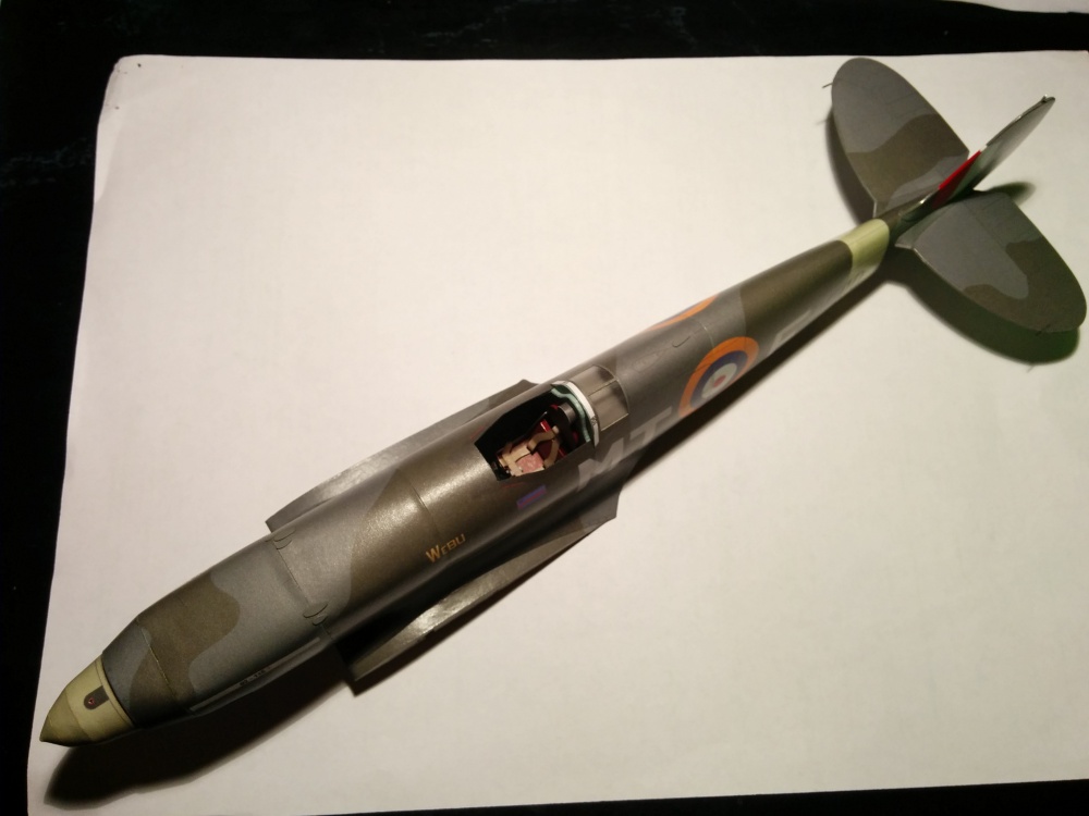 Supermarine Spitfire Mk. VB (Plná velikost v novém okně) Supermarine Spitfire Mk. VB