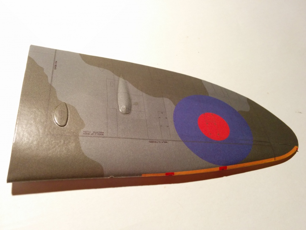 Supermarine Spitfire Mk. VB (Plná velikost v novém okně) Supermarine Spitfire Mk. VB