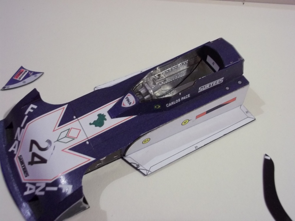 Surtees TS14 (Plná velikost v novém okně) Surtees TS14