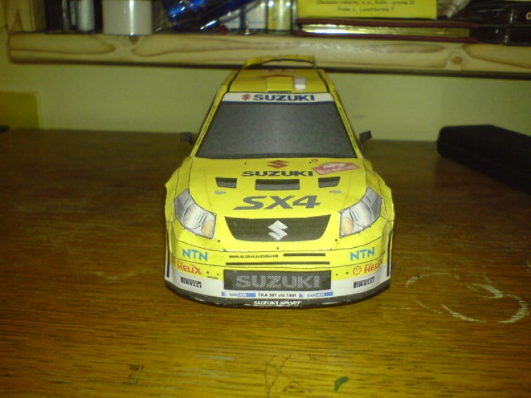 SUZUKI SX4 WRC (Plná velikost v novém okně) SUZUKI SX4 WRC