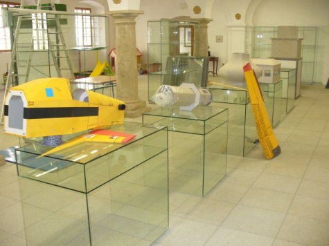 Sv�t z pap�ru Jind�ich�v Hradec 2008