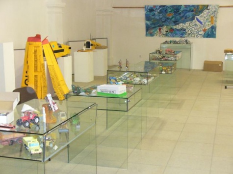 Sv�t z pap�ru Jind�ich�v Hradec 2008