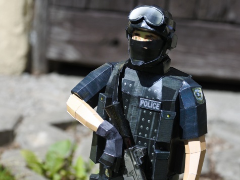 S.W.A.T. Police Figurine S.W.A.T. Police Figurine