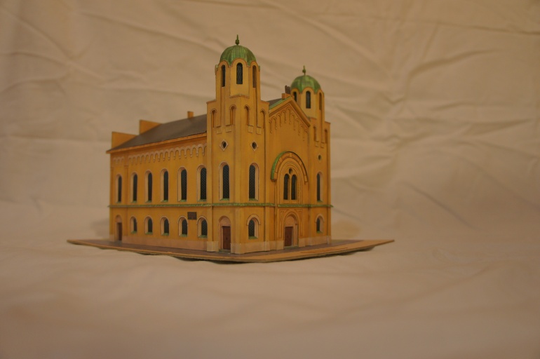 Synagoga v Krnov�