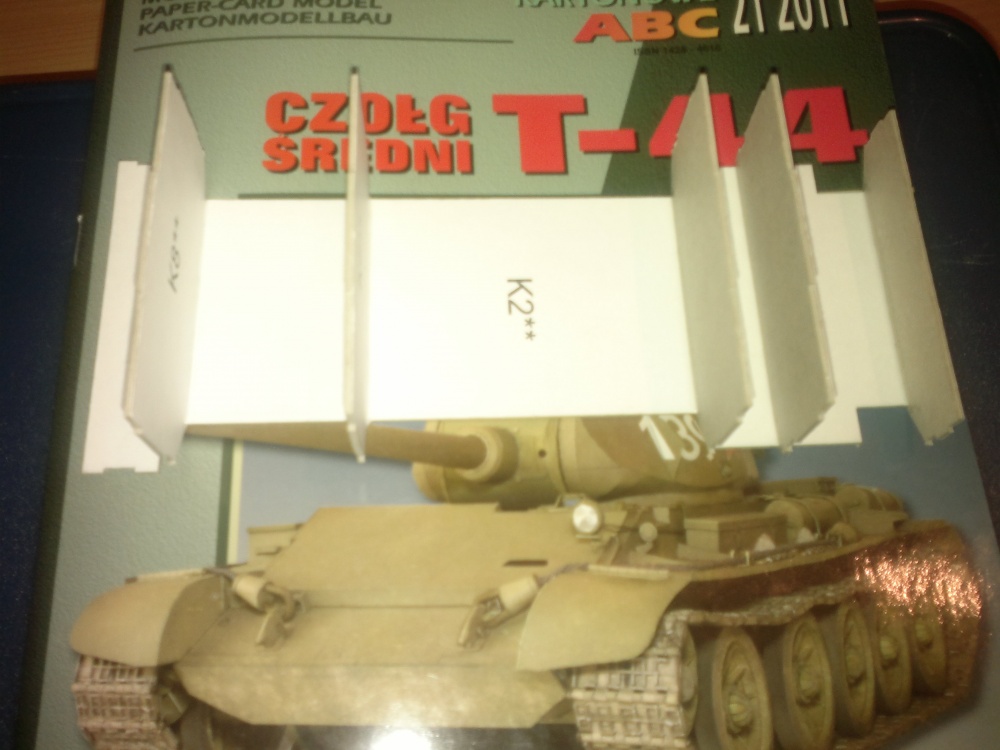 T-44 (Plná velikost v novém okně) T-44