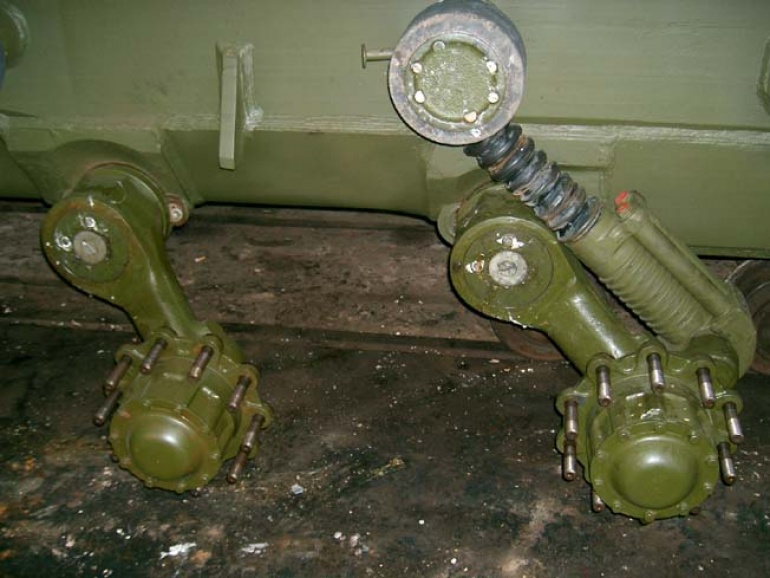 T-80 UD (Plná velikost v novém okně) T-80 UD