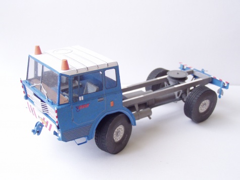 T 813 TP 4x4 T 813 TP 4x4