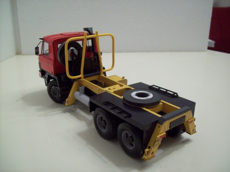 T 815 UDS 114 T 815 UDS 114