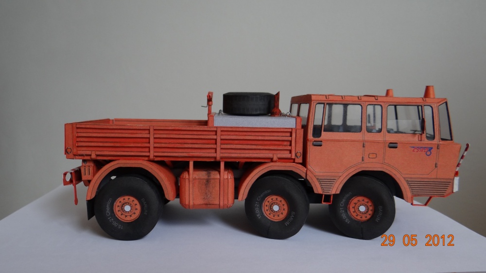 T813 (Plná velikost v novém okně) T813