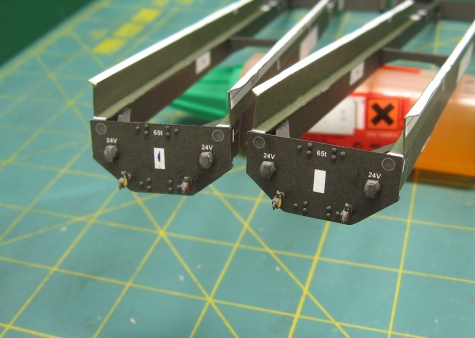 T 815 PMS + PMS-1 T 815 PMS + PMS-1