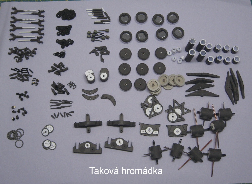 T 815 PMS + PMS-1 (Plná velikost v novém okně) T 815 PMS + PMS-1