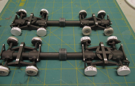 T 815 PMS + PMS-1
