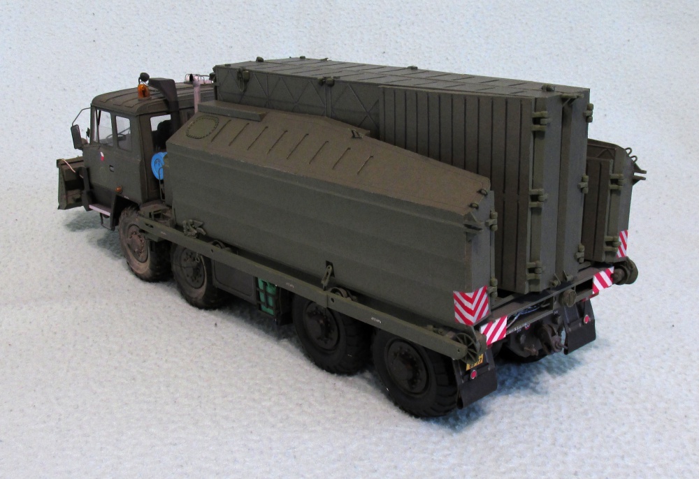 T 815 PMS + PMS-1 (Plná velikost v novém okně) T 815 PMS + PMS-1